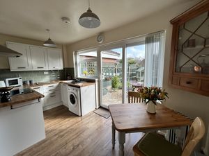 Photo 8- click for photo gallery